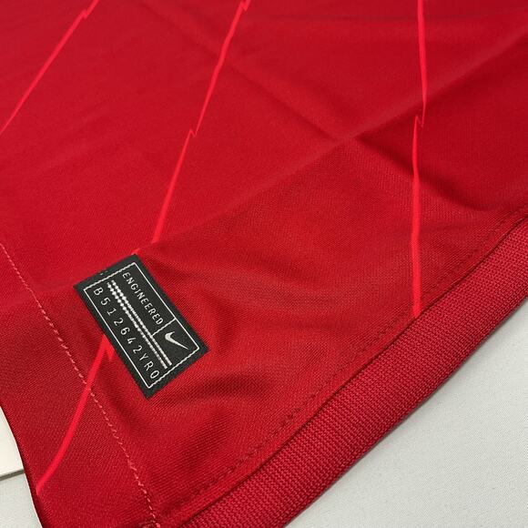 Nike Liverpool FC 2021 Home Soccer Jersey Red Women Size XS DB2539-688 Authentic - Picture 4 of 6